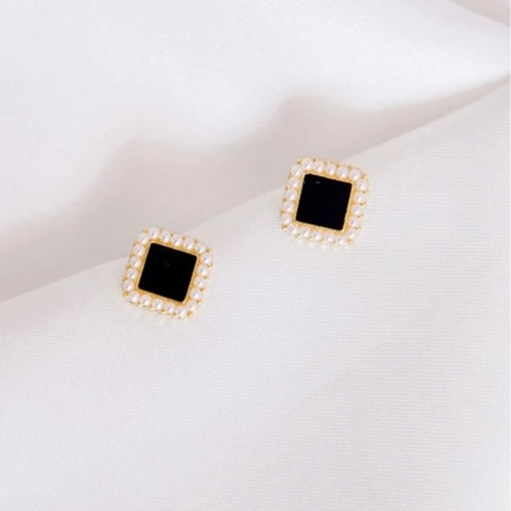 New black and gold earrings